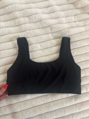 Nike black sports bra size small